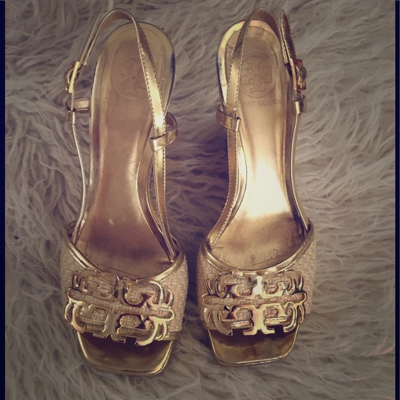 Tory Burch Shoes - Tory Burch wedge size 9M